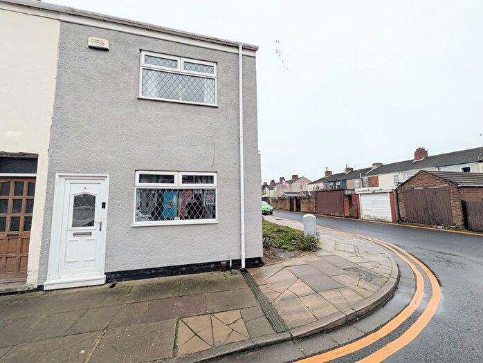 3 Bedroom End Of Terrace House For Sale In Ripon Street, Grimbsy, DN31