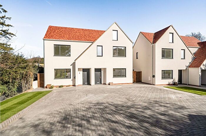 4 Bedroom Semi Detached House For Sale In Hartley Old Road, Purley, CR8