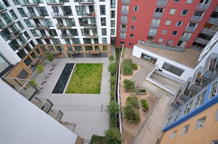 1 Bedroom Flat To Rent In Deals Gateway, London, SE13