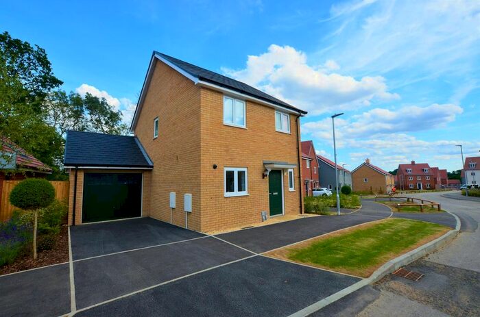 3 Bedroom Detached House To Rent In St Johns Road, Goffs Oak, EN7