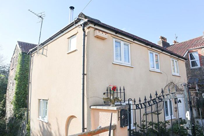 2 Bedroom House To Rent In Parnell Road, Clevedon, BS21