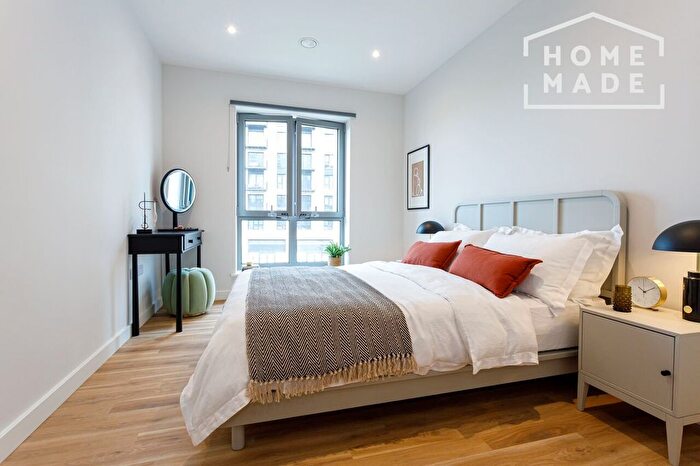 2 Bedroom Flat To Rent In Greenford Quay, Greenford, UB6
