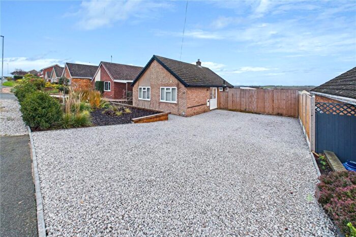 2 Bedroom Bungalow For Sale In Dowthorpe Hill, Earls Barton, Northampton, NN6