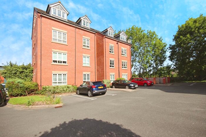 2 Bedroom Flat For Sale In Ansell Way, Warwick, Warwickshire, CV34