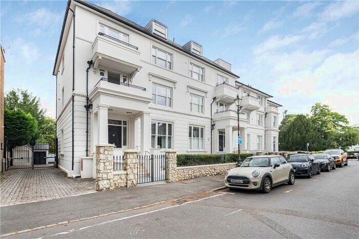 2 Bedroom Flat To Rent In The Residence, Trinity Place, Windsor, SL4