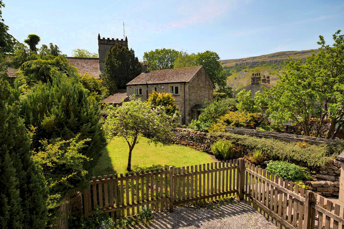 1 Bedroom Cottage For Sale In New Leeds Road, Kettlewell, BD23
