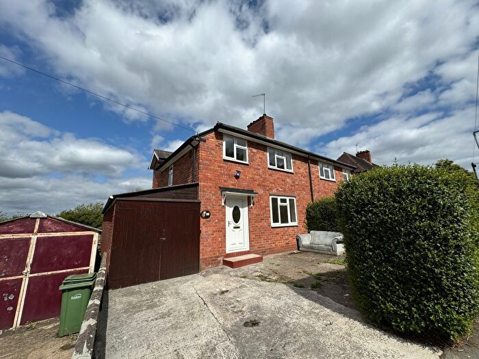 3 Bedroom Semi-Detached House To Rent In Woodfield Avenue, Stourbridge, West Midlands, DY9