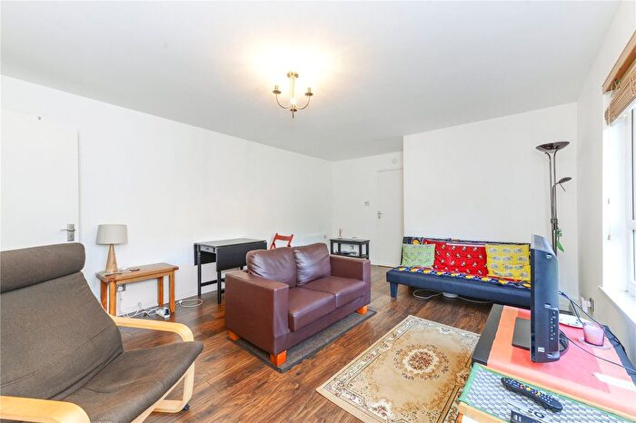 1 Bedroom Flat To Rent In Cain Court, Castlebar Mews, Ealing, W5