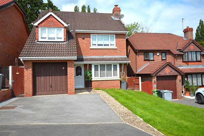 4 Bedroom Detached House To Rent In Waveney Drive, Wilmslow, SK9