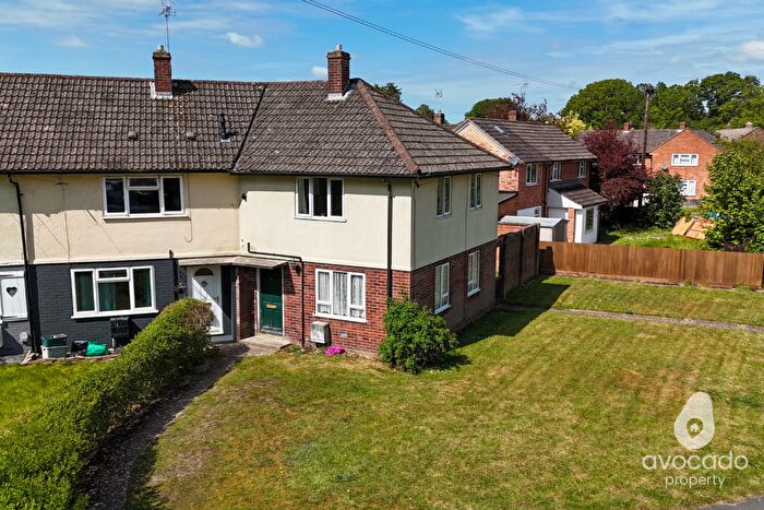 3 Bedroom End Of Terrace House For Sale In Three Firs Way, Burghfield Common, RG7