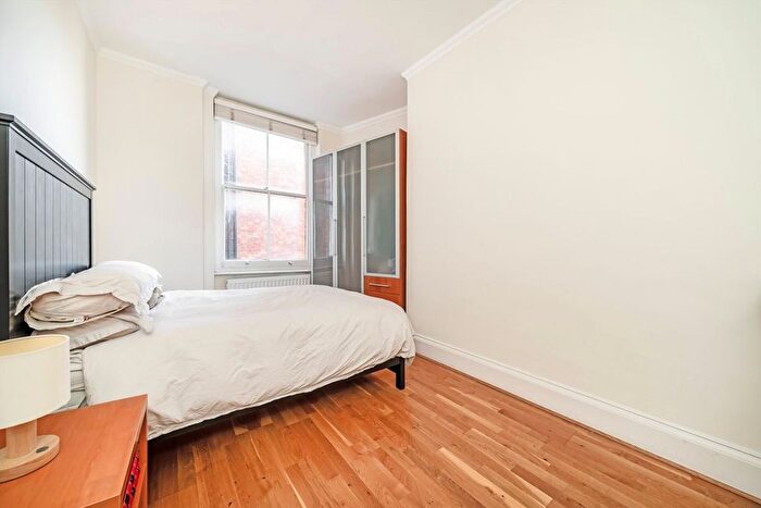2 Bedroom Flat To Rent In Chiltern Street, London, W1U