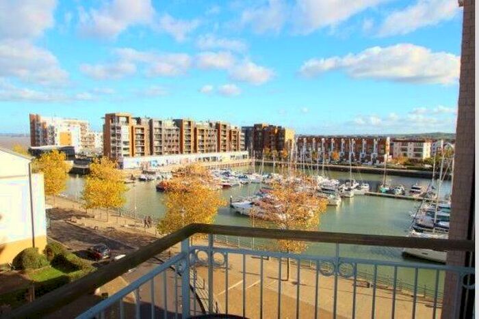 2 Bedroom Flat To Rent In Waters Edge, Bristol, BS20