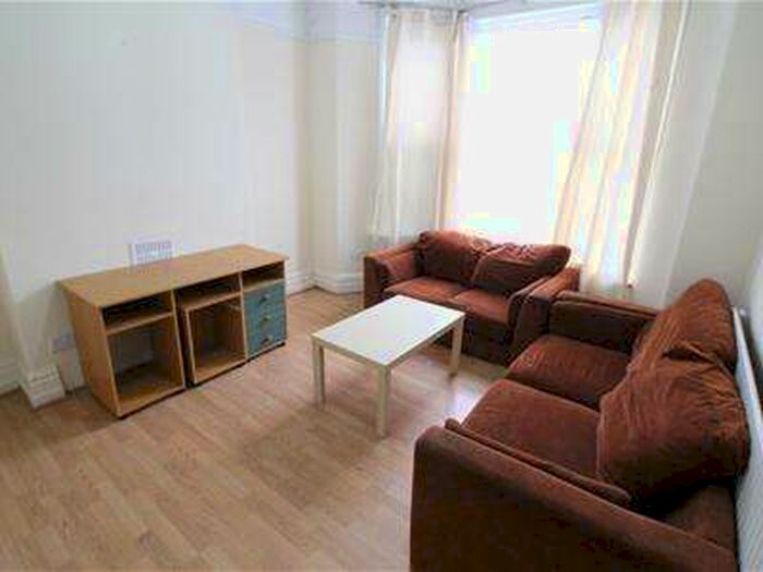 4 Bedroom House To Rent In Mackintosh Place, Roath, Cardiff, CF24