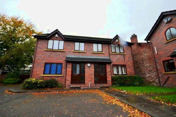 3 Bedroom Semi-Detached House To Rent In Ladybarn Mews, Fallowfield, Manchester, Manchester, M14
