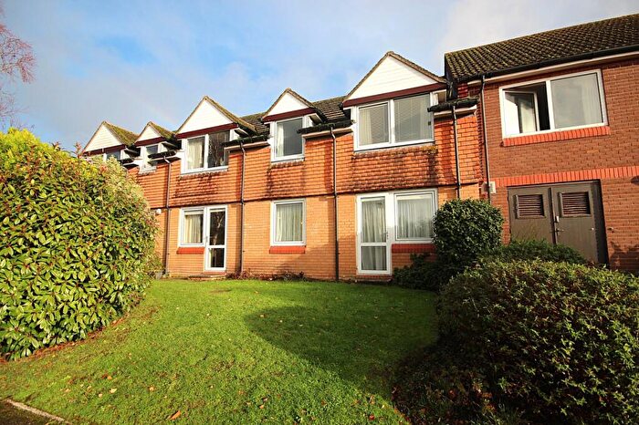 1 Bedroom Retirement Property For Sale In Wentworth Drive, Broadstone, Dorset, BH18