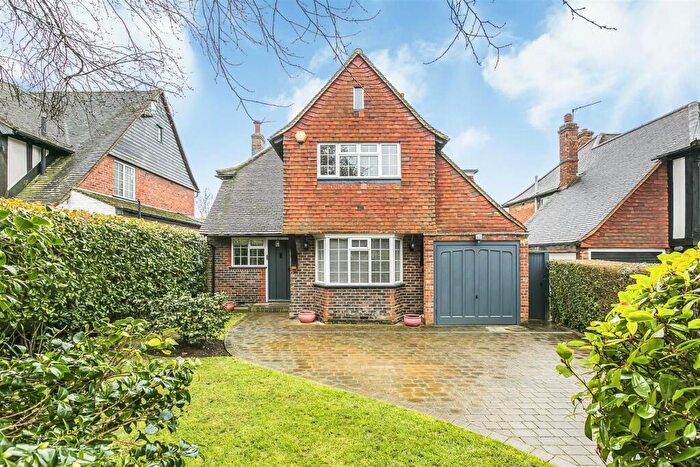 3 Bedroom Detached House For Sale In Belmont Rise, Cheam, Sutton, SM2