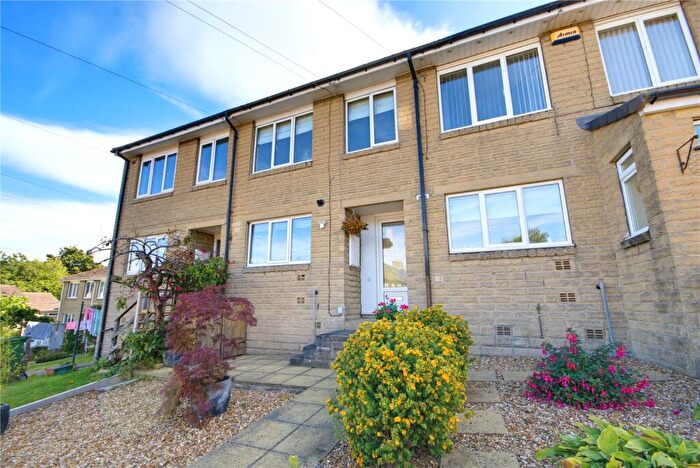 3 Bedroom Terraced House For Sale In Luke Lane, Thongsbridge, Holmfirth, HD9