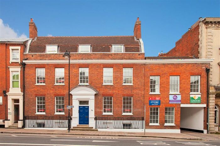 2 Bedroom Flat To Rent In London Street, Reading, RG1