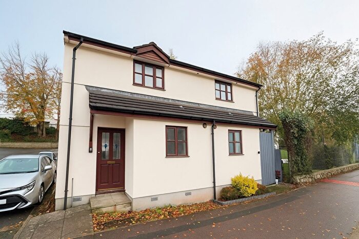 3 Bedroom Property To Rent In Teignmouth Road Cuthbert Close, Torquay, TQ1