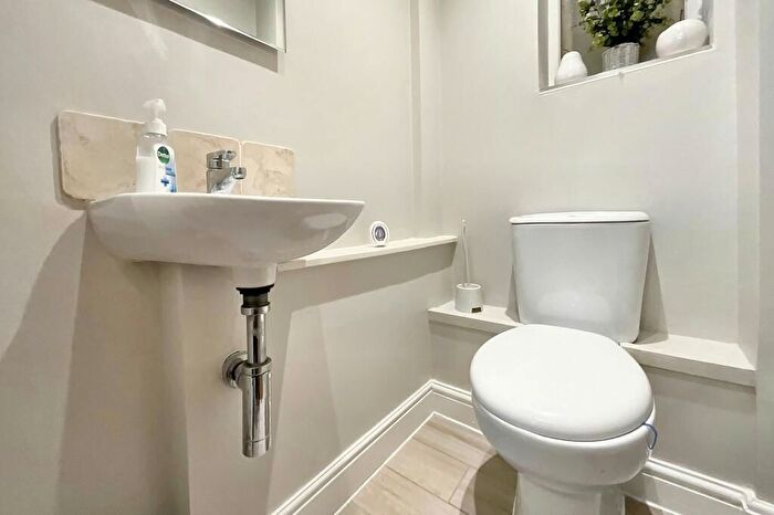 4 Bedroom Detached House For Sale In Tyers Close, Thurlaston, Leicester, LE9