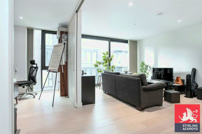 2 Bedroom Apartment To Rent In Summerston House, Starboard Way, Royal Wharf, London, E16