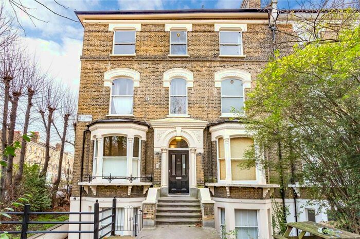 2 Bedroom Apartment To Rent In Petherton Road, Highbury, N5