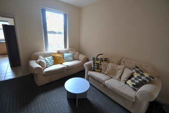 5 Bedroom Terraced House To Rent In Portland Road, Arboretum, Nottingham, NG7