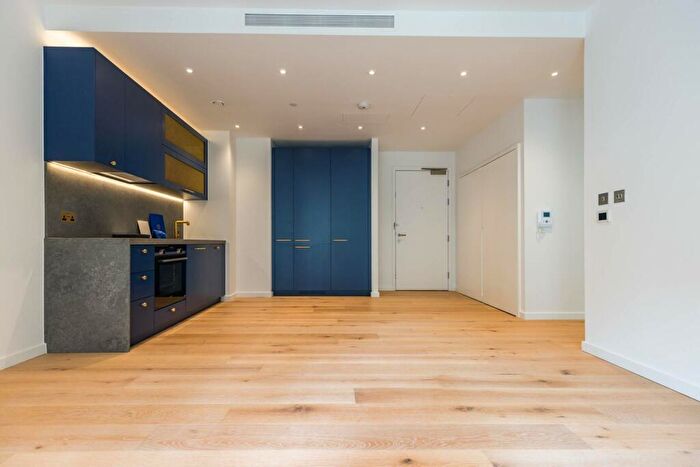 1 Bedroom Flat To Rent In Good Luck Hope, Docklands, London, E14