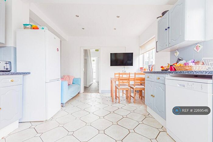 6 Bedroom Terraced House To Rent In Scrubs Lane, London, NW10