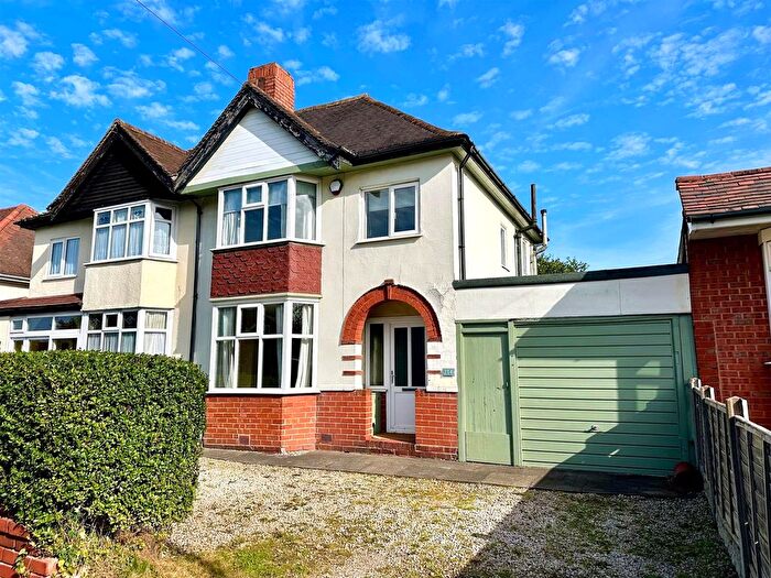 3 Bedroom Property To Rent In Harborne Lane, Selly Oak, Birmingham, B29