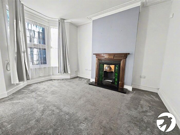 3 Bedroom Terraced House To Rent In Alexandra Road, Erith, DA8