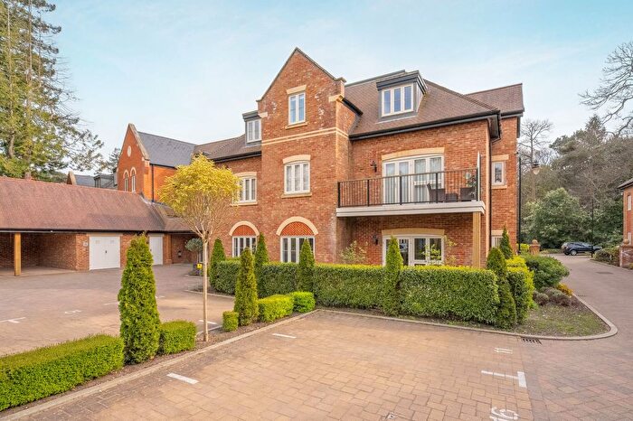 3 Bedroom Flat For Sale In Boleyn Mews, Ascot, SL5