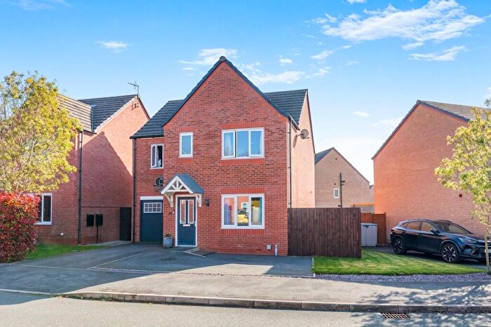 4 Bedroom Detached House For Sale In Oak Drive, Penyffordd, CH4