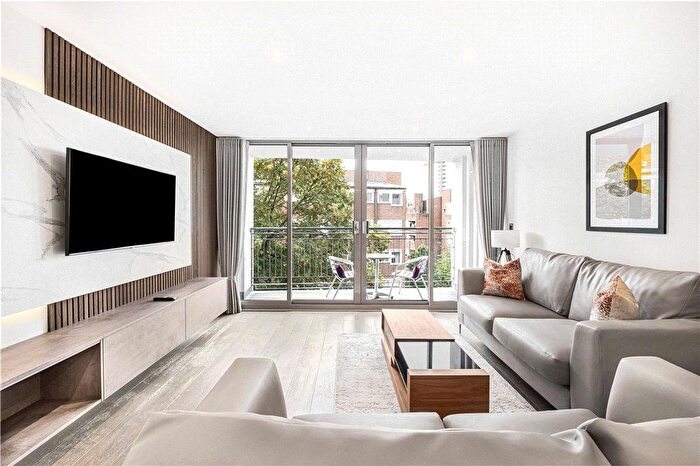 2 Bedroom Flat To Rent In Waterloo Road, London, SE1