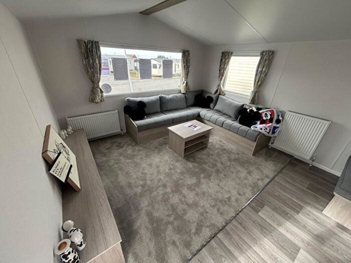 2 Bedroom Caravan For Sale In Two Bed Atlas Fanfare, Harts Holiday Park, Leysdown Road, Isle Of Sheppey, Kent, ME12