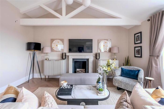 3 Bedroom Flat To Rent In Onslow Gardens, London, SW7