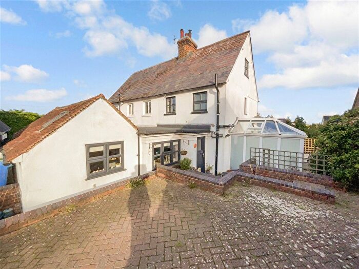 3 Bedroom Semi-Detached House For Sale In The Street, Boughton-Under-Blean, Faversham, Kent, ME13
