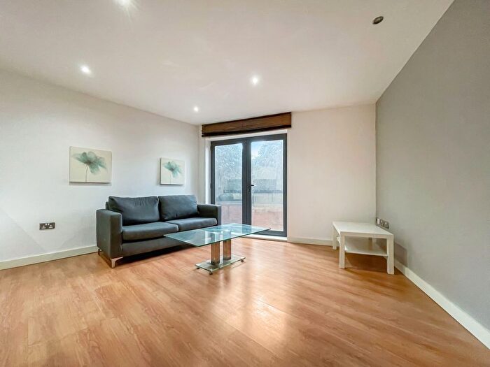 1 Bedroom Flat To Rent In Montague, Gotts Road, Leeds City Centre, LS12