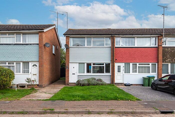 2 Bedroom End Terrace House For Sale In Wolstenbury Road, Rustington, BN16