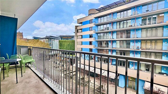 1 Bedroom Flat For Sale In Balmoral House, Canons Way, Bristol, BS1