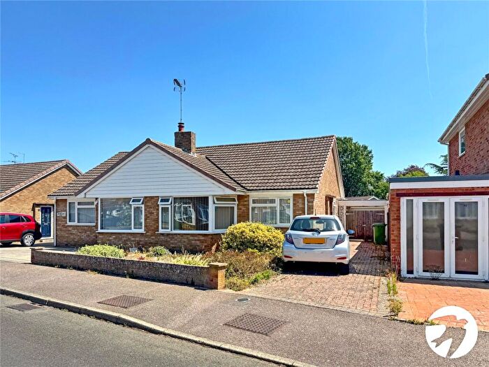 2 Bedroom Bungalow For Sale In Hamilton Crescent, Sittingbourne, Kent, ME10