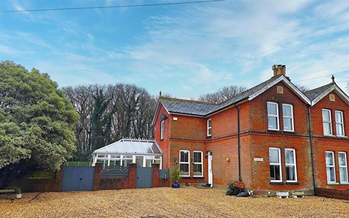 4 Bedroom Semi-Detached House For Sale In Alverstone Road, Queen Bower, Sandown, PO36