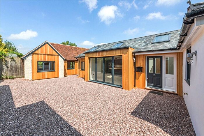 3 Bedroom Bungalow To Rent In The Street, Frittenden, Cranbrook, Kent, TN17