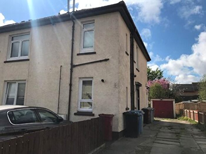 2 Bedroom Flat To Rent In Gateside Avenue, Cambuslang, G72