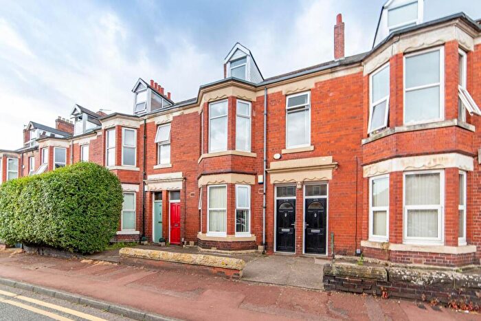 4 Bedroom Maisonette To Rent In £pppw - Simonside Terrace, Heaton, NE6