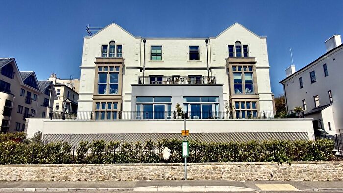 1 Bedroom Apartment For Sale In Rolls Lodge, Sea Front, Paragon Road, BS23