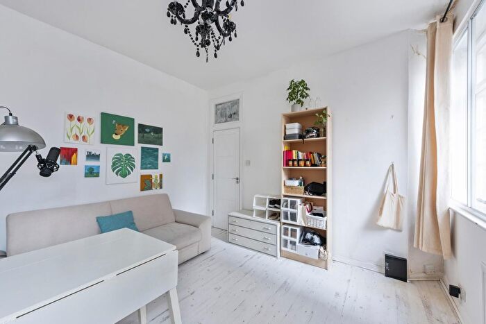 1 Bedroom Flat To Rent In Pennybank Chambers, Fairchild Place, EC2A