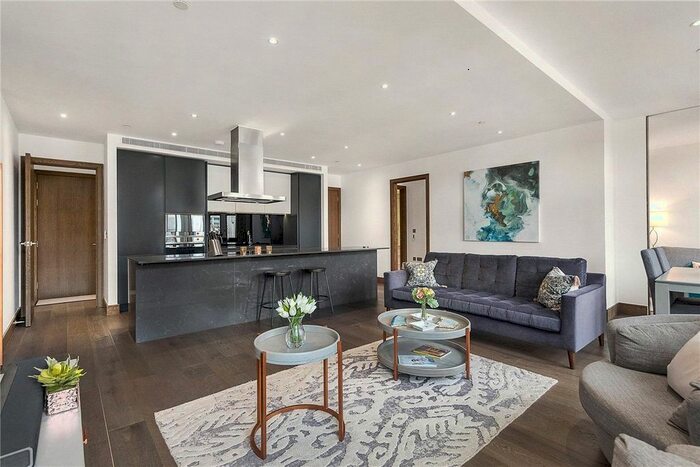 2 Bedroom Flat To Rent In Hanway Street, Fitzrovia, London, W1T