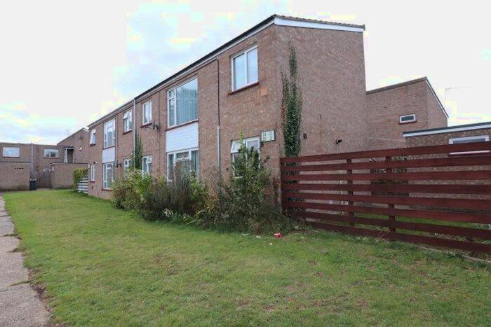 2 Bedroom Maisonette To Rent In Allectus Way, Witham, CM8