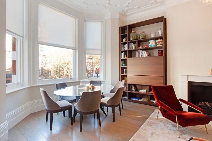 2 Bedroom Flat To Rent In Bolton Gardens, London, SW5
